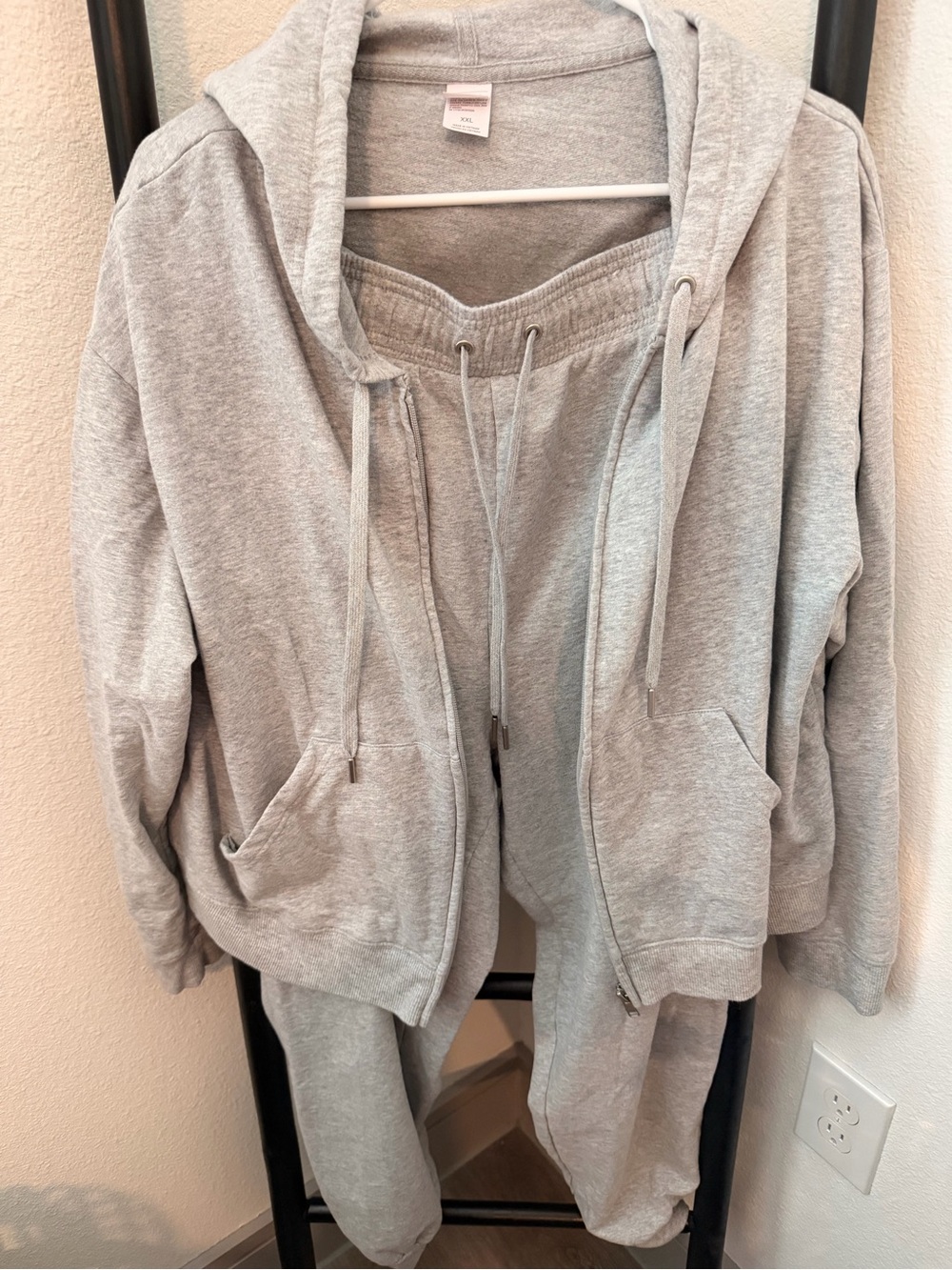 Auden Light Gray Crewneck Hoodie and Sweatpants Set